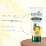 Biotique Pineapple Oil Control Foaming Face Wash
